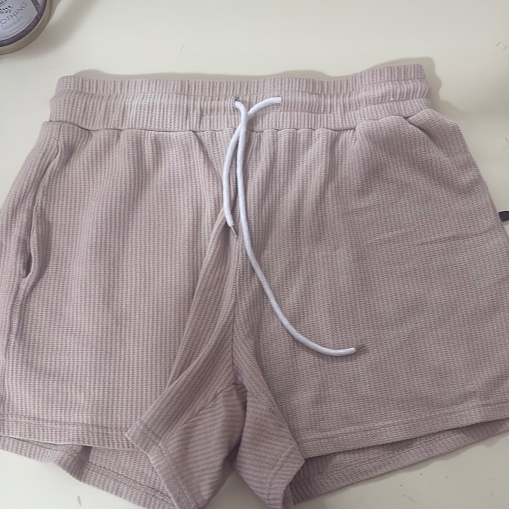 Women's Ribbed Knit Shorts in Beige